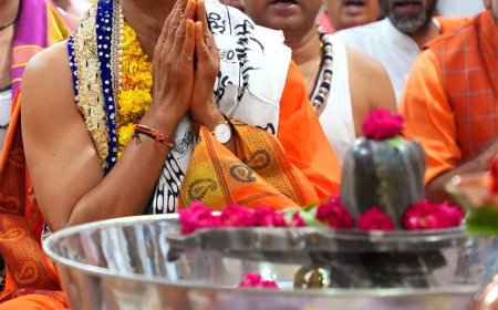 अच्छी बारिश  हेतु  मध्यप्रदेश के मुख्यमंत्री शिवराज सिंह  चौहान ने एक दिवसीय महारूद्र अनुष्ठान में हुए सम्मिलित