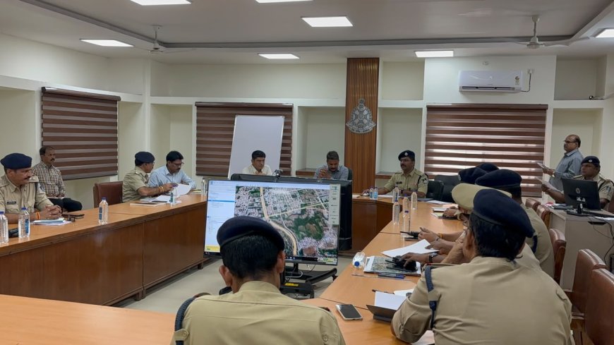  सिंहस्थ-2028 की तैयारियों को लेकर पुलिस कंट्रोल रूम में उच्चस्तरीय बैठक आयोजित
